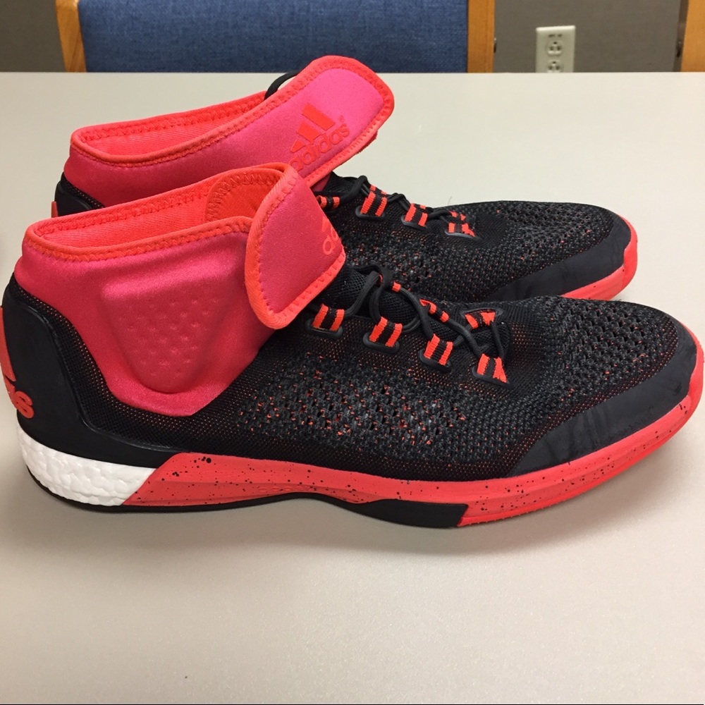 ***SOLD***Men’s Adidas shoes Size 16